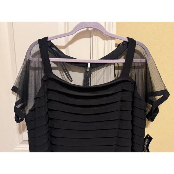 Jessica Howard Plus Size Black Shift Dress Sheer Short Sleeve Flattering Sz 22W - Picture 2 of 12